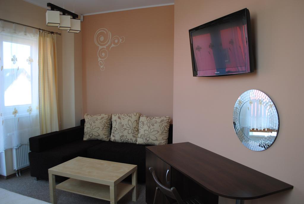 Krzywy Domek W Ostrowie Morza Brzeg Ostrowo  Zimmer foto