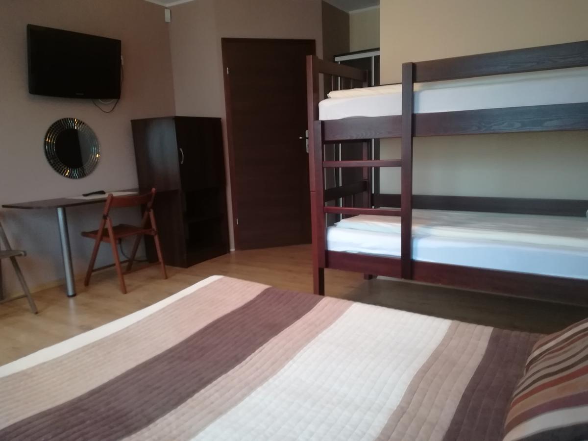 Krzywy Domek W Ostrowie Morza Brzeg Ostrowo  Exterior foto